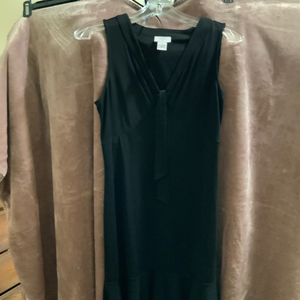 Loft sleeveless dress size 6 black.